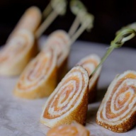 Блинные рулетики с семгой и сливочным кремом