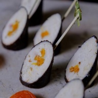 Русские роллы из курицы с курагой 18 гр